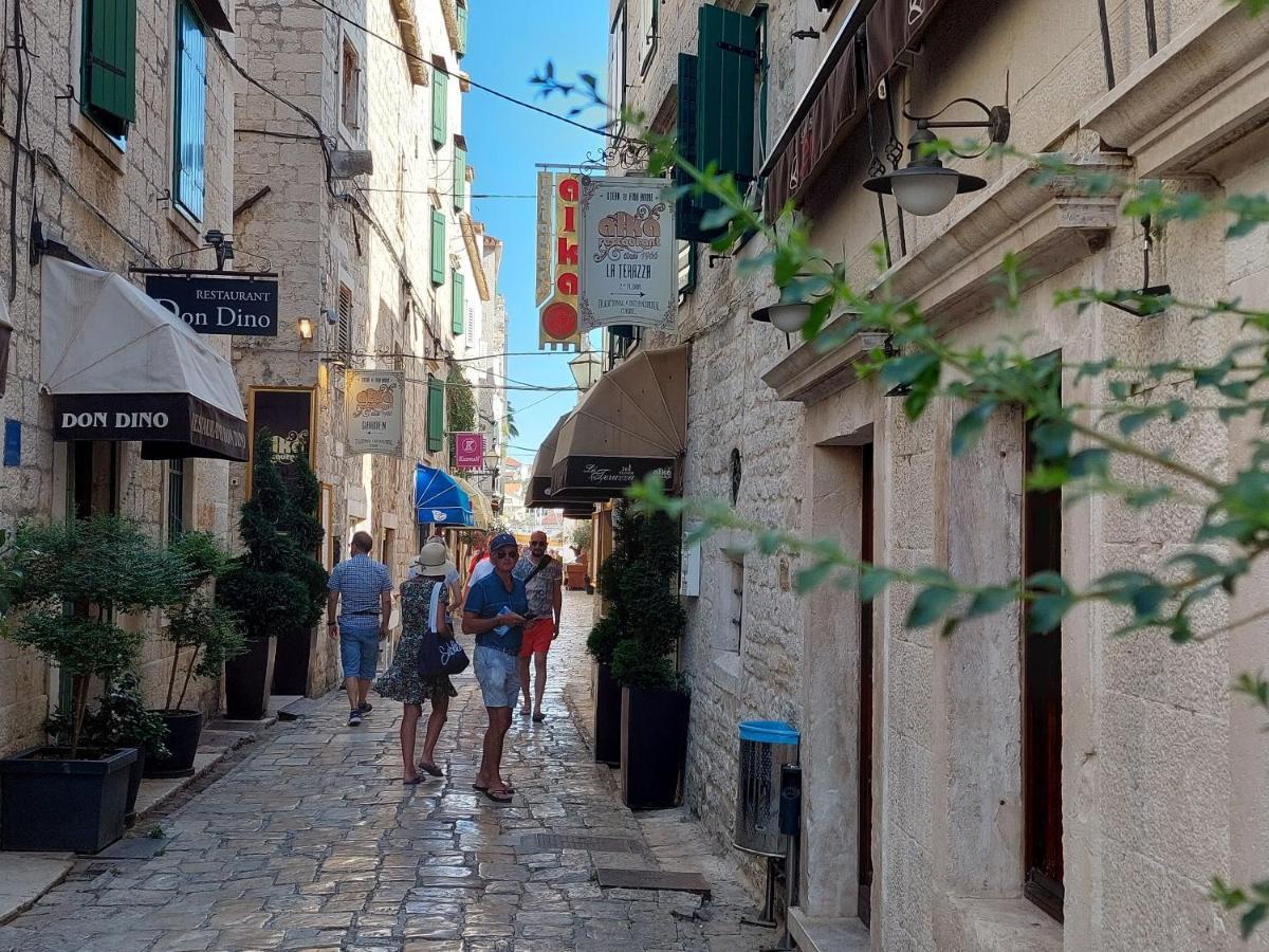 Apartments Old Town Trogir Exterior photo
